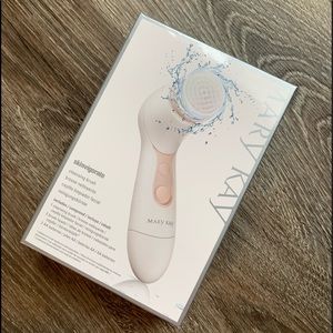 Mary Kay Skinvigorate- Facial cleansing brush